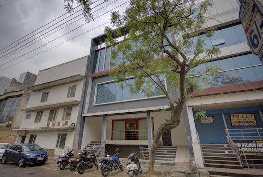 Super Townhouse Townhouse Atal Chowk Indirapuram Ghaziabad