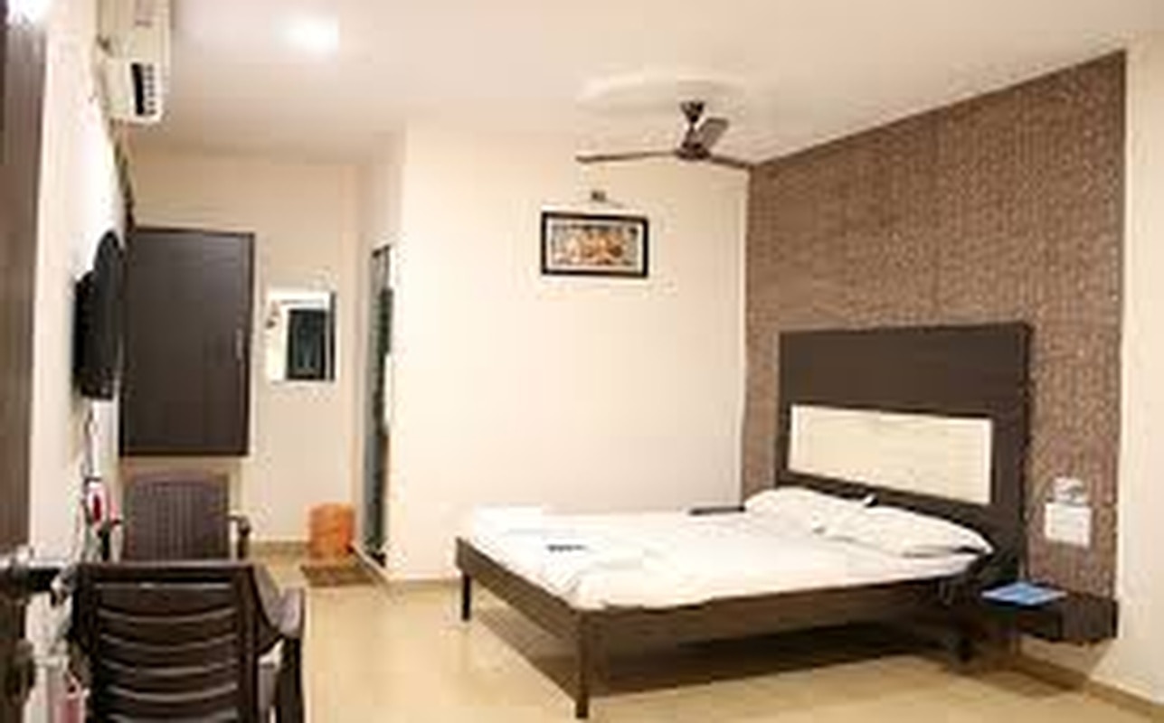 Hotel Sun Beach Resort Gorai - Tap to explore photos