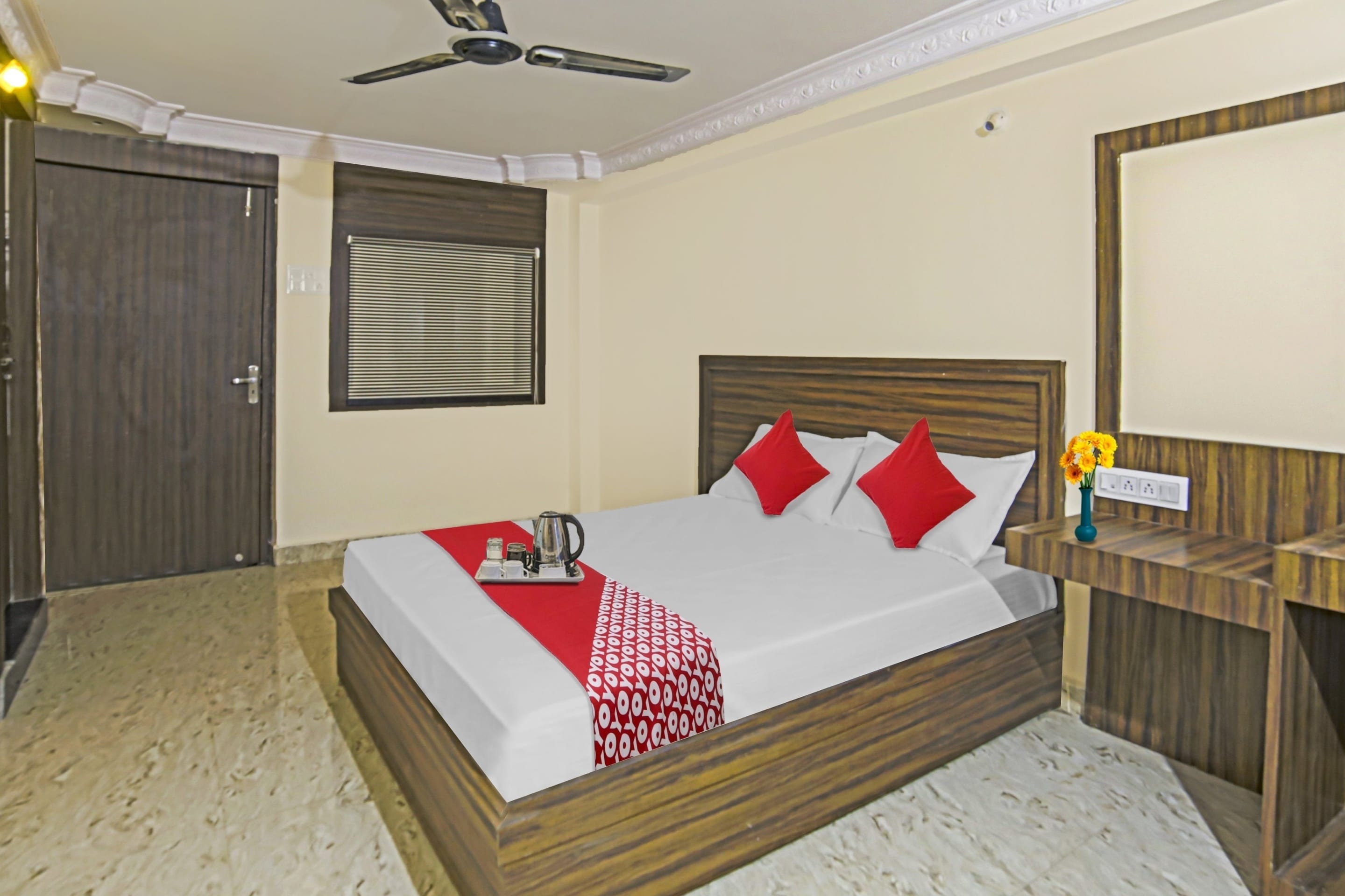 Hotel O atithi in Garha Jabalpur - Tap to explore photos