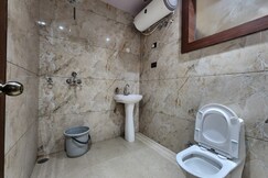Urban Nest Hotel & Restaurant, Samba