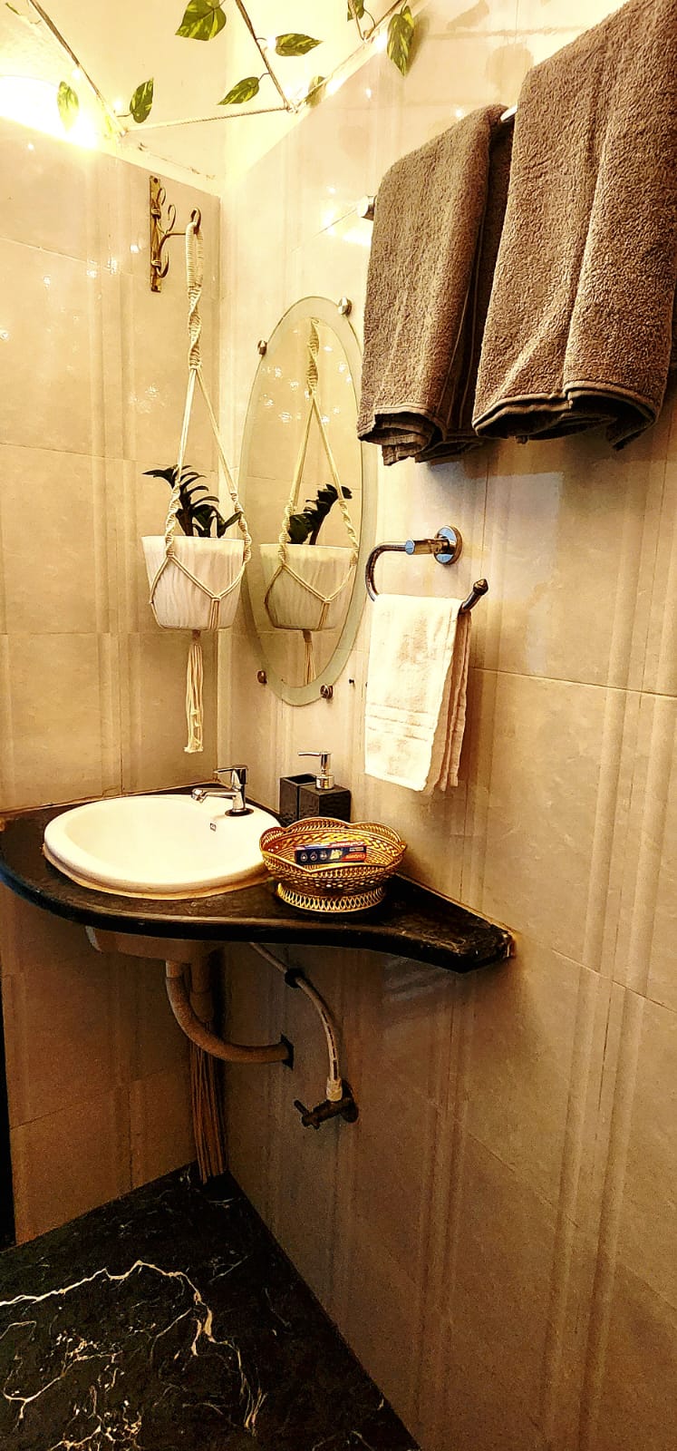 The Purple Leaf (Premium) Home stay 5