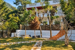 Riverside Home by Bunkstay, Rishikesh