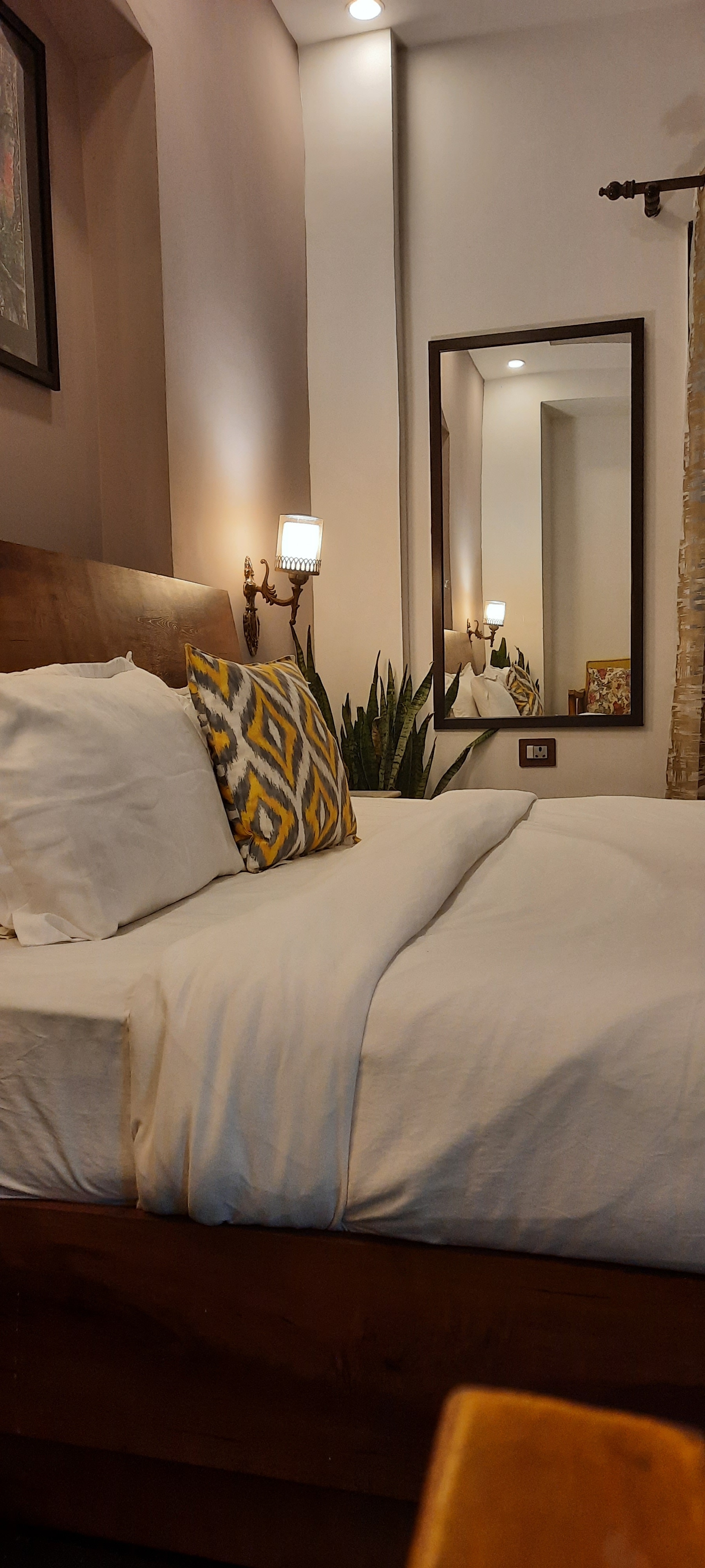 Meeram Ganga, A Heritage Stay by the Ganges - Tap to explore photos