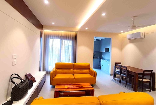 MB 3 BHK Luxury Homestay