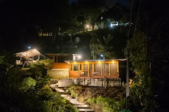 Spotbluestay, Munnar