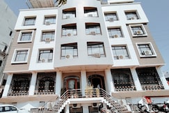 Hotel Venus International, Akola