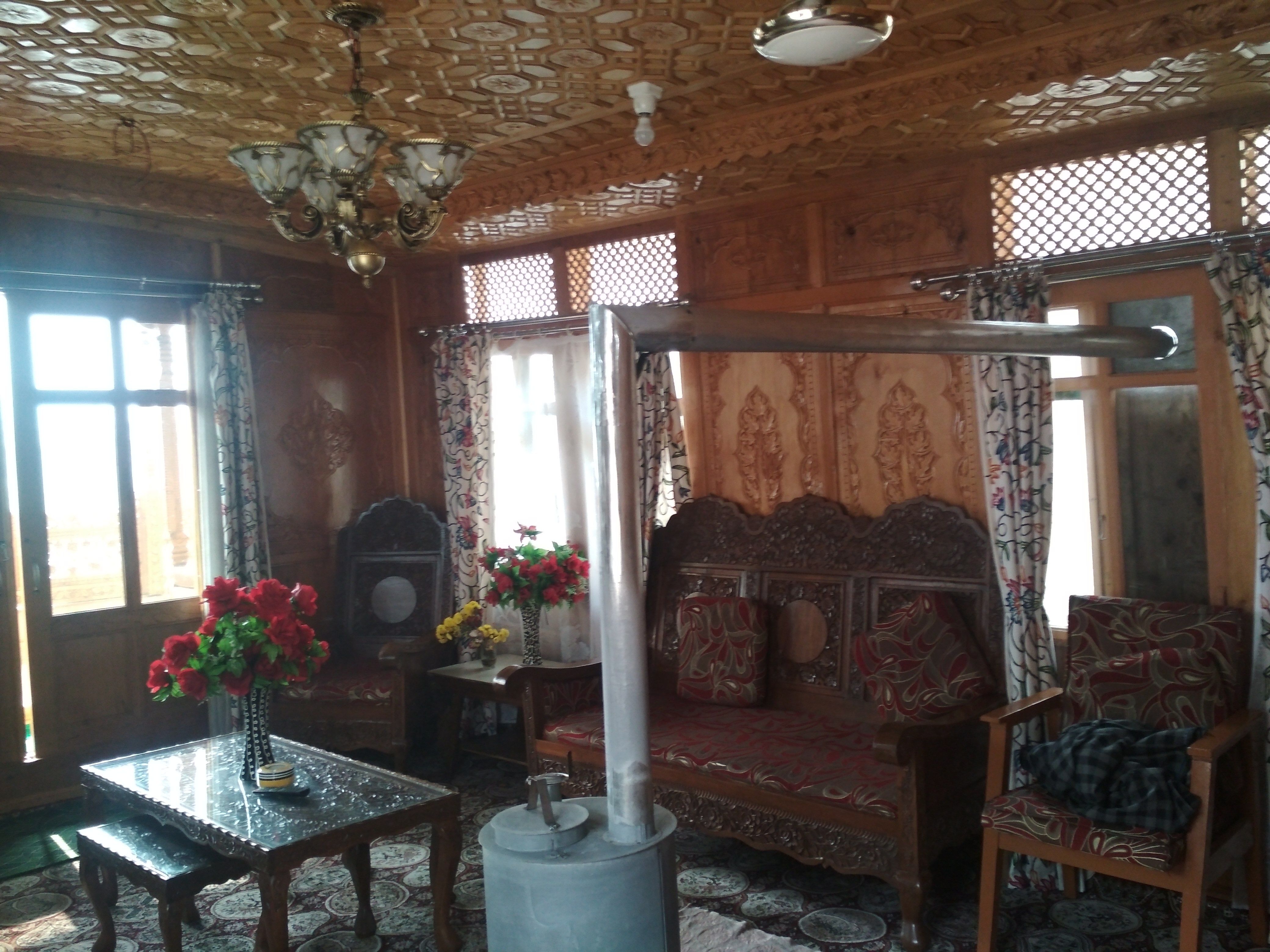 Young Fazil Houseboat - Tap to explore photos