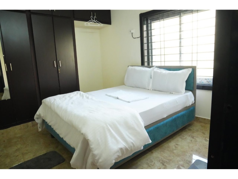 Vasista Homestay - Tap to explore photos
