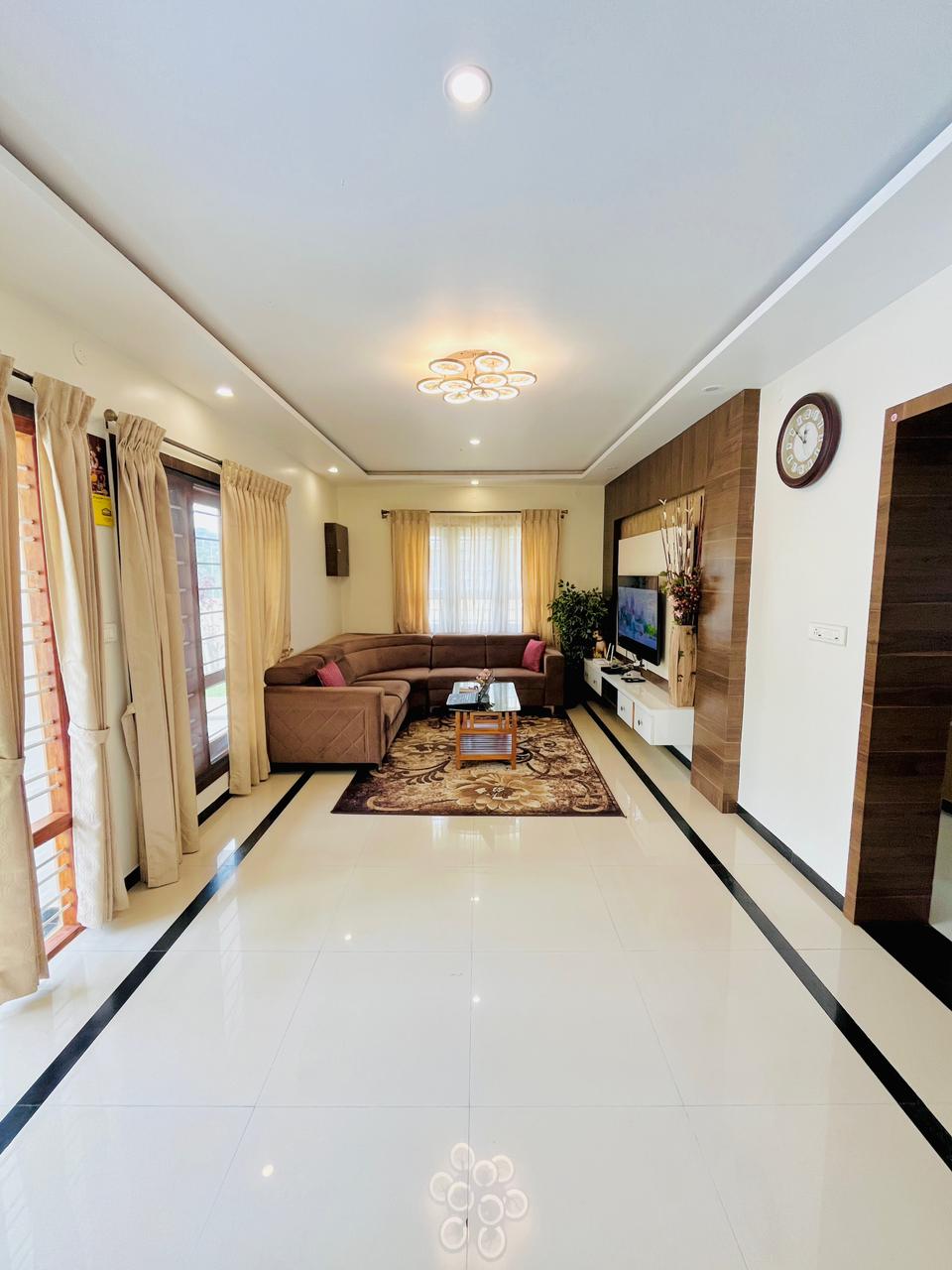 JMG Grand Home Stay - Tap to explore photos