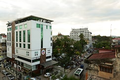 Mayflower Hotel, Guwahati