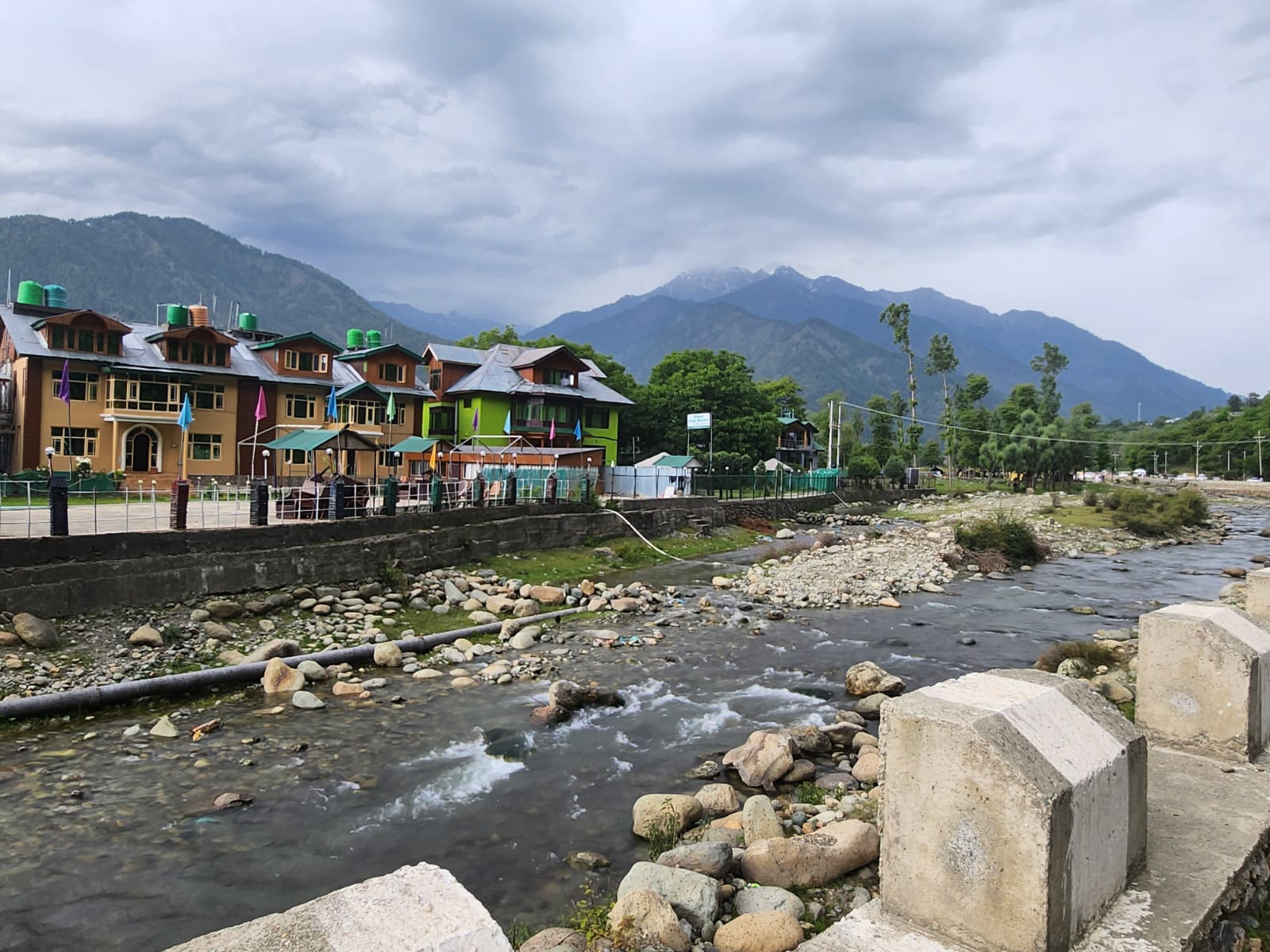 Grand Mala Resort Pahalgam - Tap to explore photos