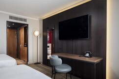 Radisson RED London Twickenham ,  London