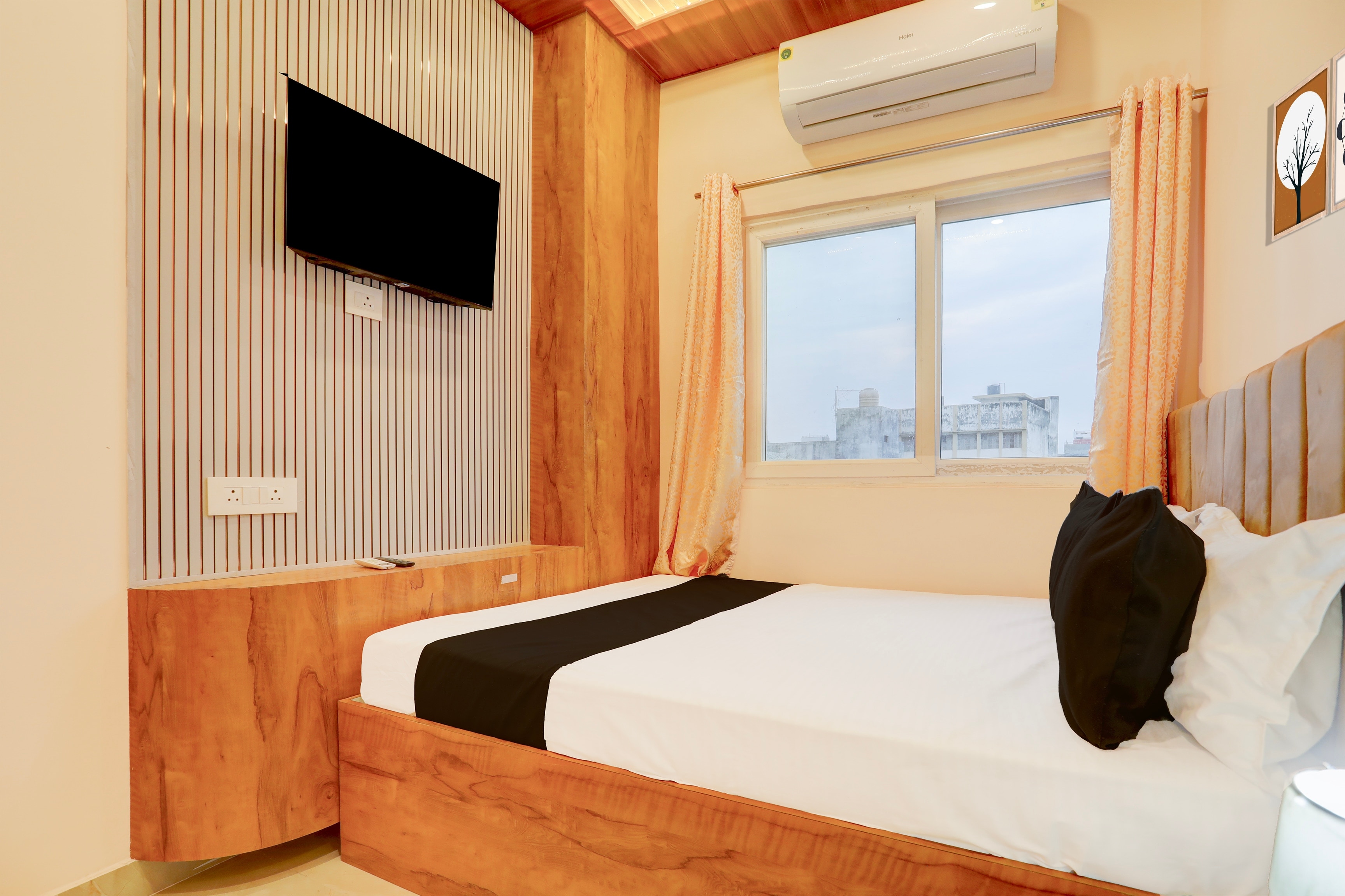Hotel O Anushka P Guest House - Tap to explore photos