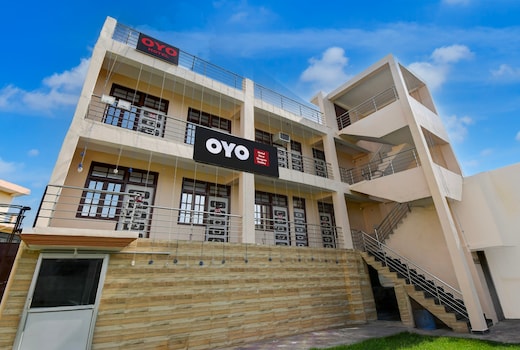 Super Hotel O New Shagun Vatika Lawn & Hotel