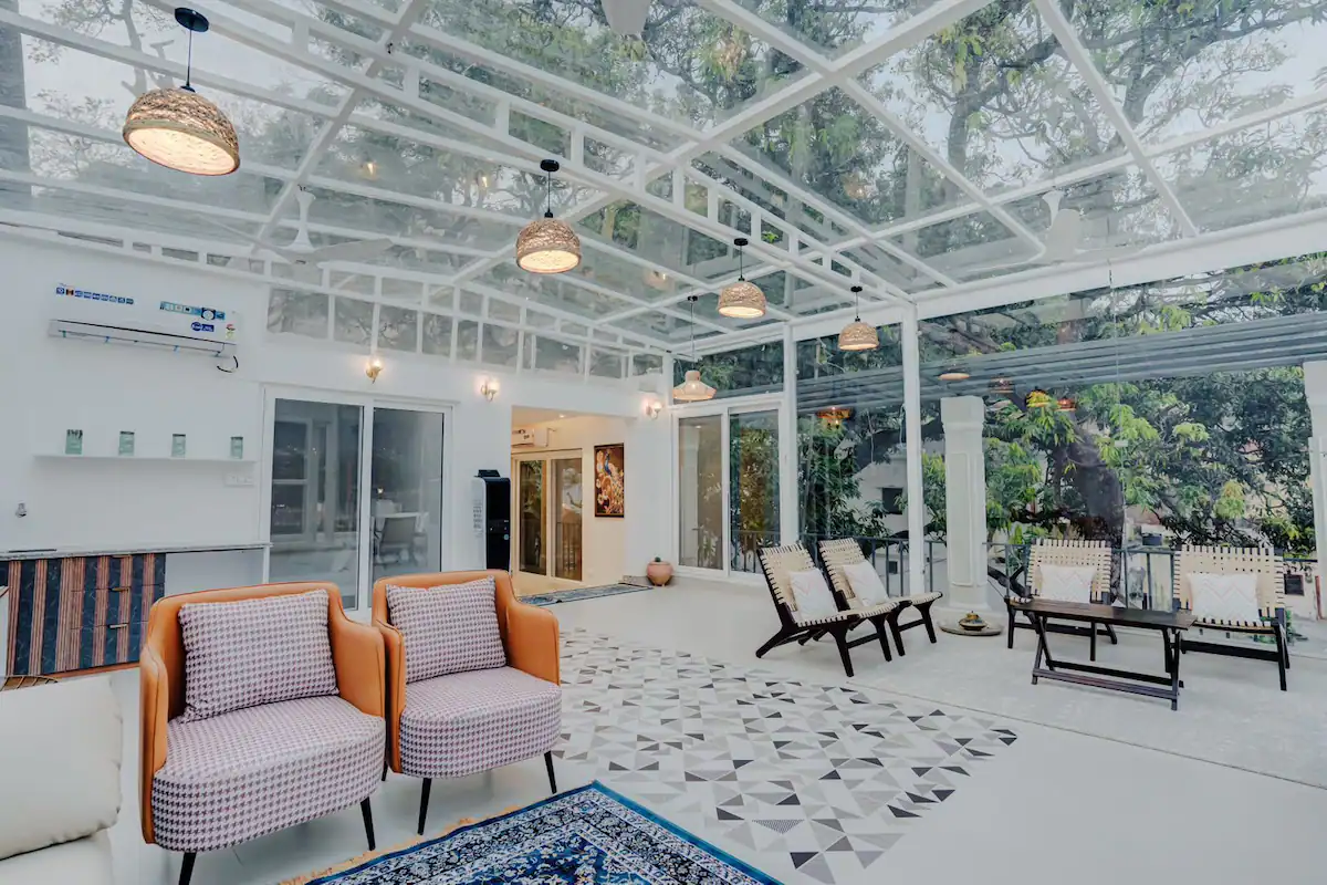 Glass reflections 2 BHK villa by Ram Jhoola, Rishikesh