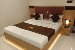 Hotel J K Palace, Shirdi