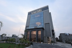 Le Parc Hotel & Banquets, Bareilly