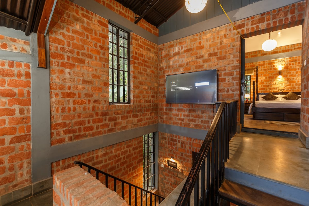 tThembre Cottage - A Self Serviced Residence - Tap to explore photos