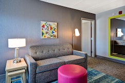 Home2 Suites by Hilton Bloomington Normal, McLean