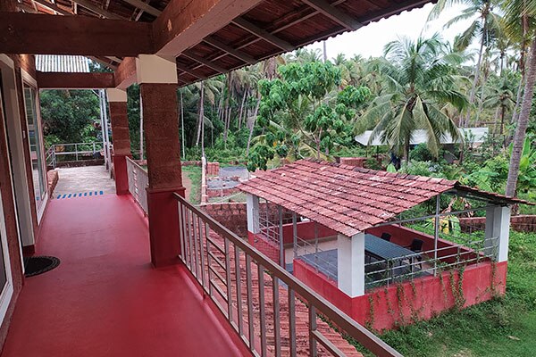 Kannur West Beach House | Near Adhikadalay Temple - Tap to explore photos