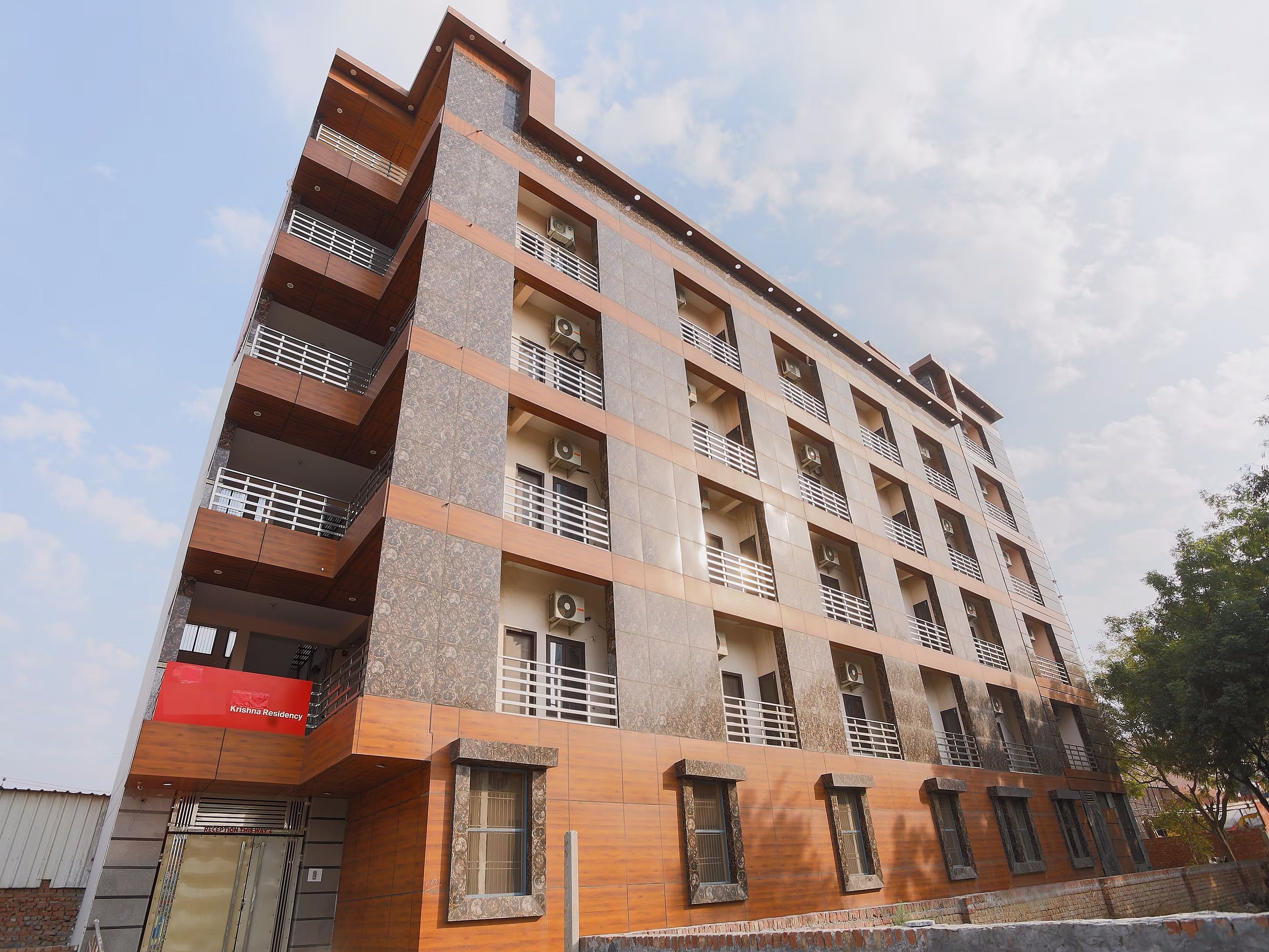 Hotel O Krishna Residency Inn - Tap to explore photos