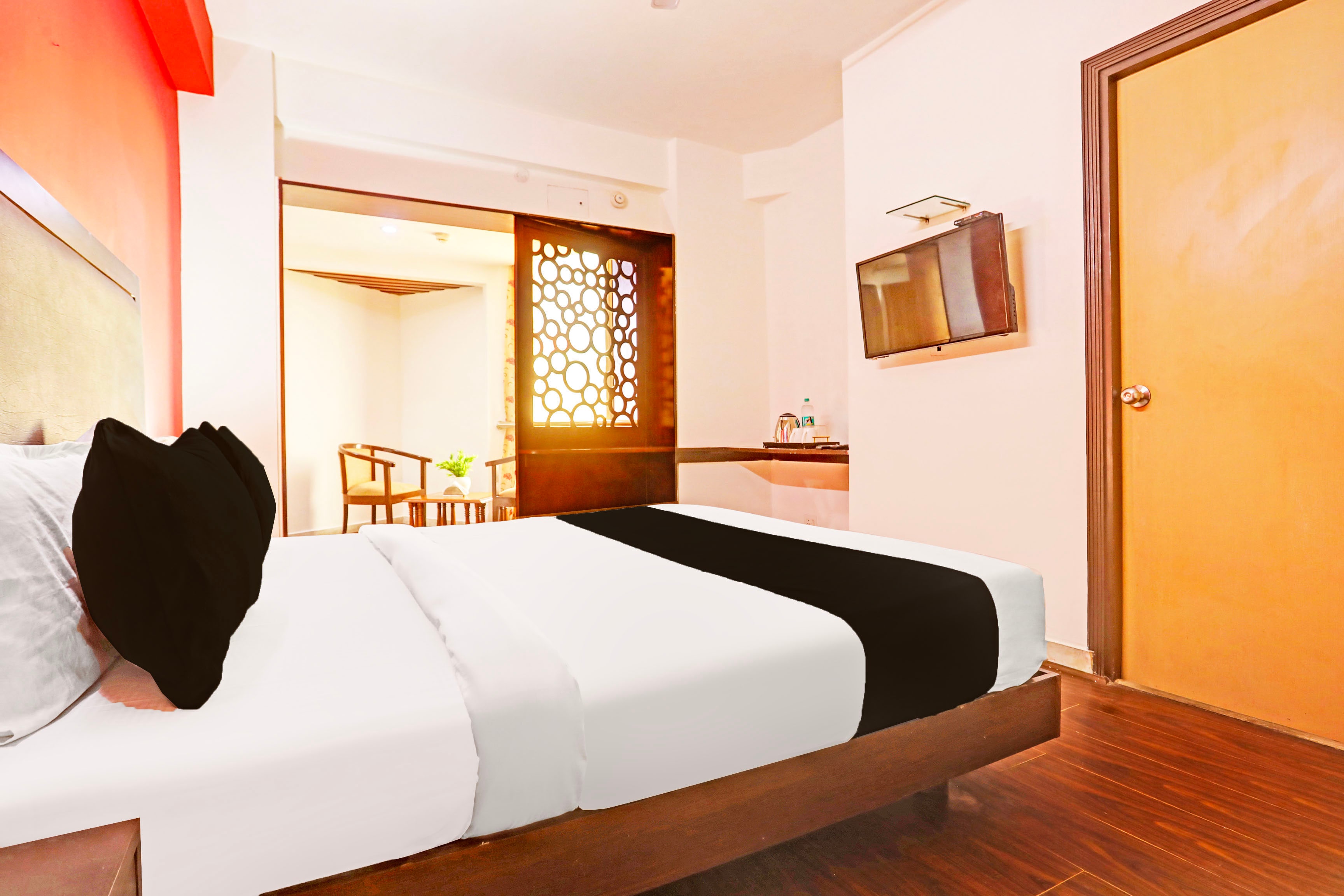 Hotel O EMBELLISH INN - Tap to explore photos