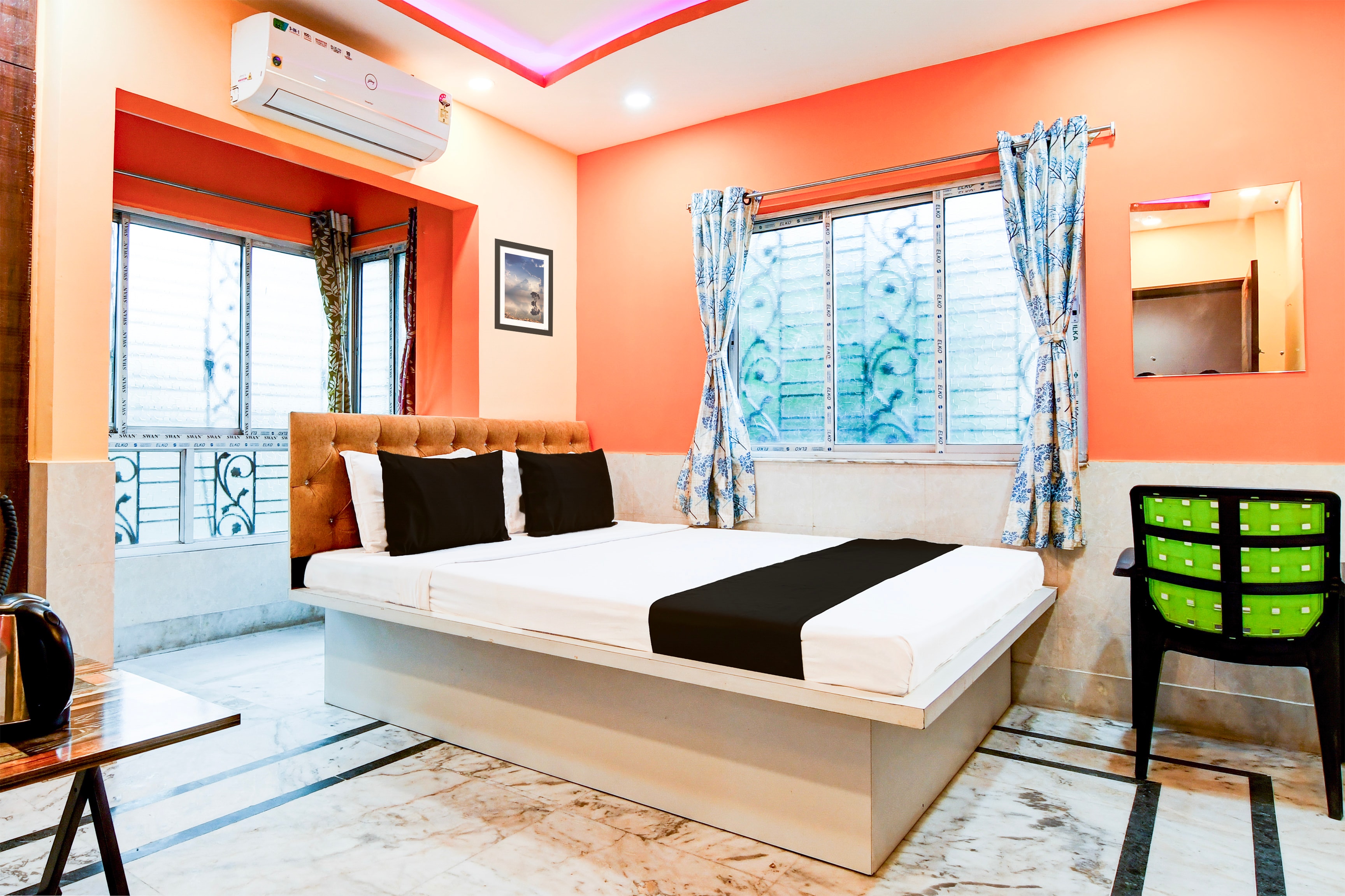 Super Hotel O Kolkata Near Acropolis Mall Formerly 7 Horse GH - Tap to explore photos