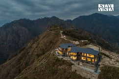 StayVista at Mana, Pauri