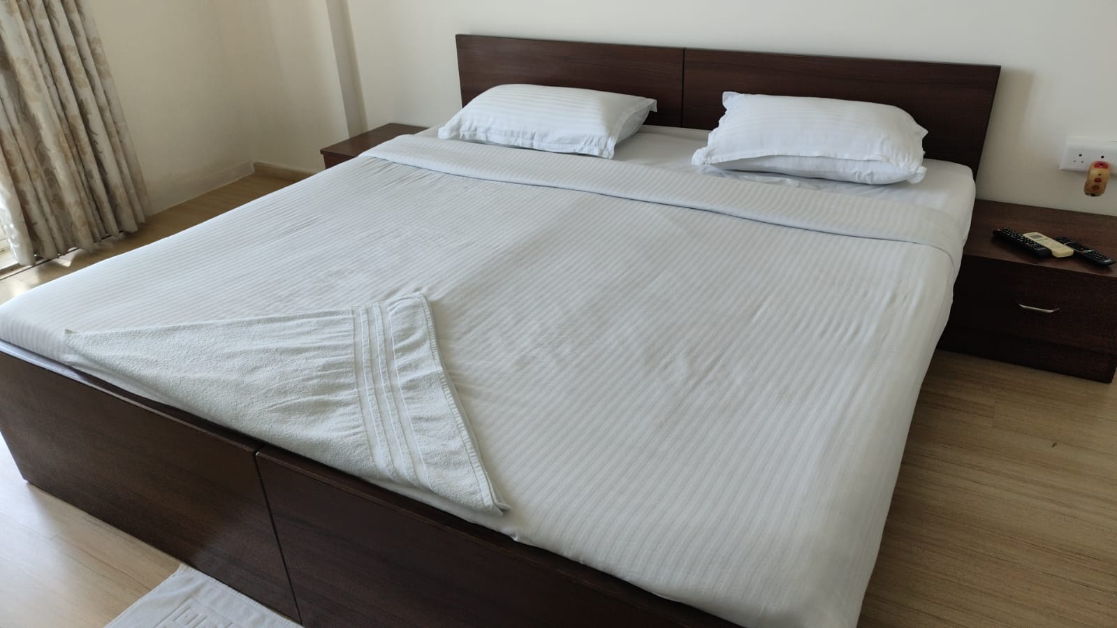 Intellect Guest House- Chennai DLF(Standard/Master) - Tap to explore photos