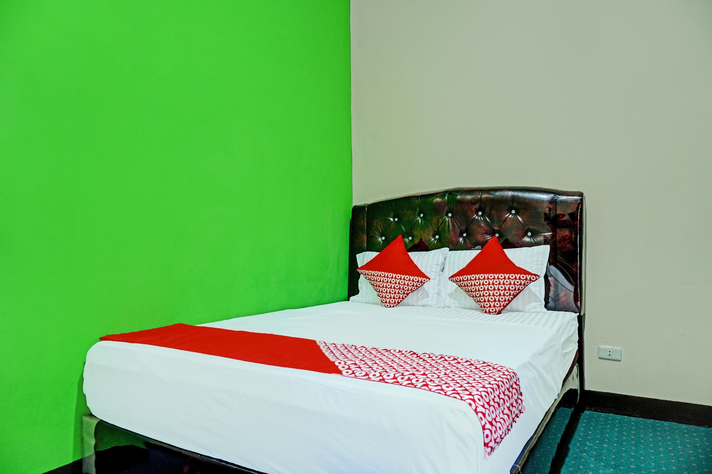 Hotel O Wisma Inayah Syariah - Tap to explore photos