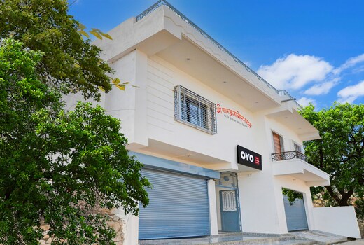 Hotel O Shree Charbhuja Guest House