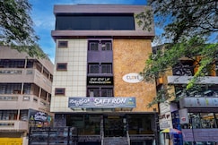 Super Townhouse OAK Clove Boutique Hotel Rajaji Nagar Near Lulu Mall Bengaluru, Bangalore