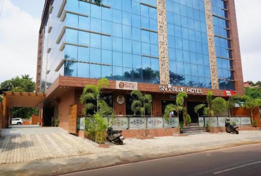 FabHotel SN Blue
