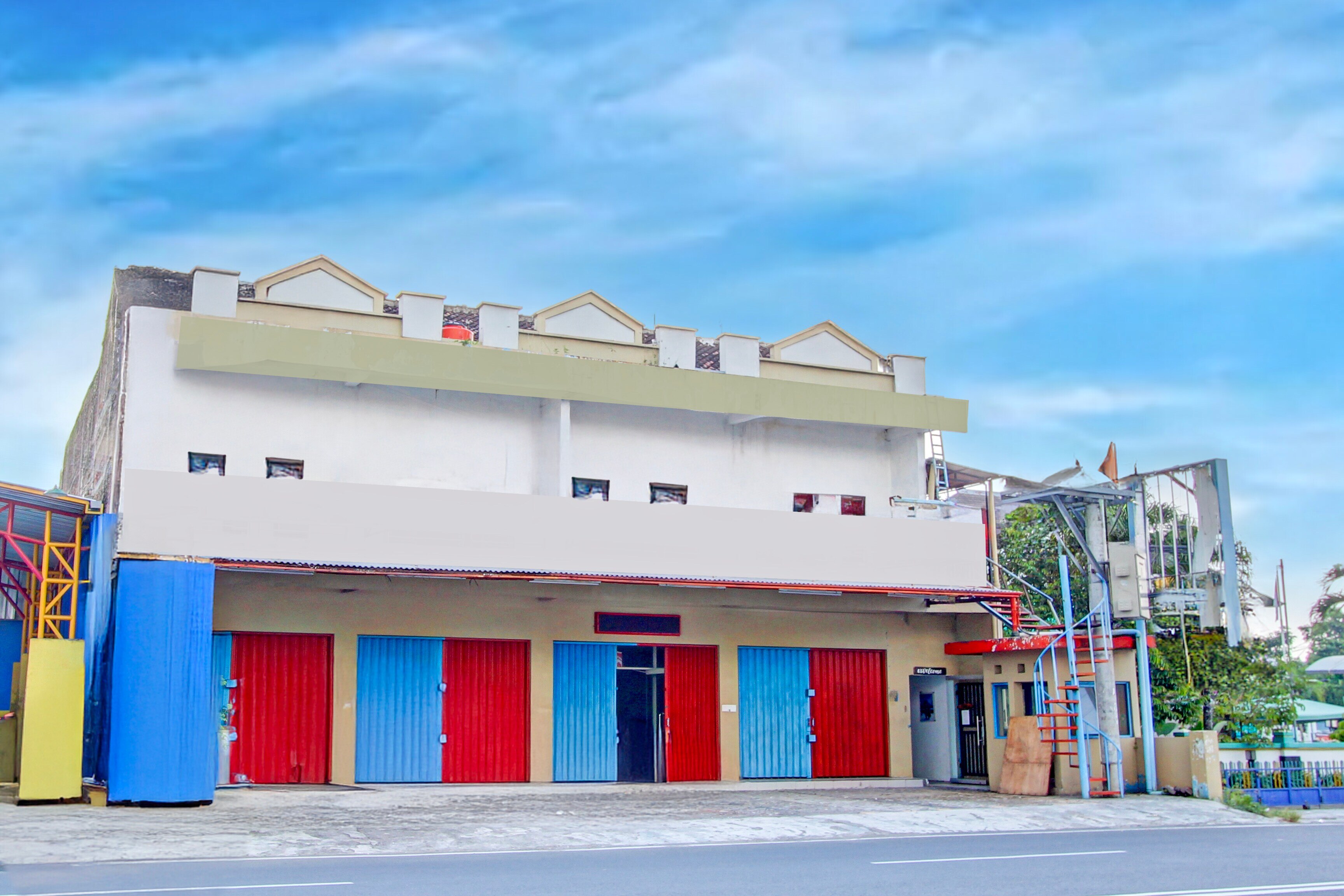 Hotel O Yogyakarta near Gembiraloka Zoo formerly Paddington Bear Homestay - Tap to explore photos
