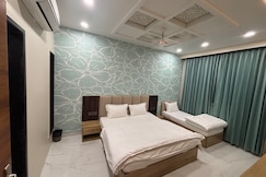 Hotel Heera Palace, Khatu