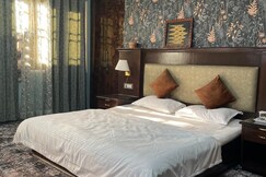 Aqua Paradise Elegant 5BHK Homestay, Pahalgam