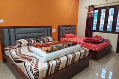 Hotel Surya palace, Ukhimath