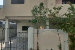 M.R Residency | Rooms in an Apartment, Nagpur
