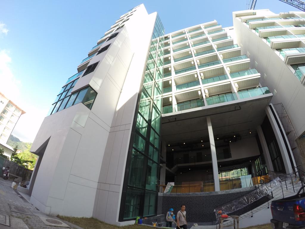 Phoenix Grand Hotel Phuket Phuket Get Flat Inr 465 Off - 