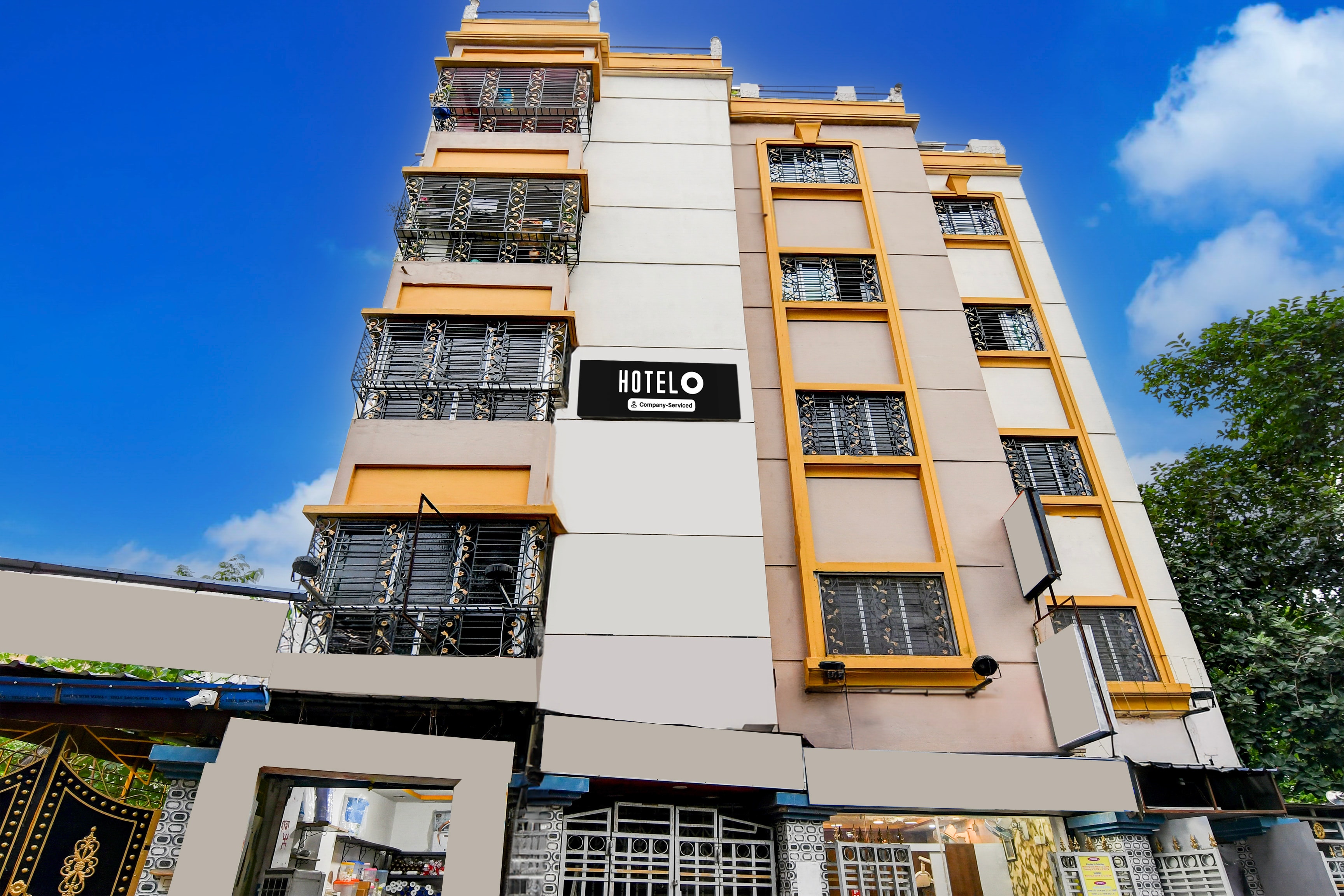 Super Hotel O Kolkata Near Acropolis Mall Formerly 7 Horse GH - Tap to explore photos
