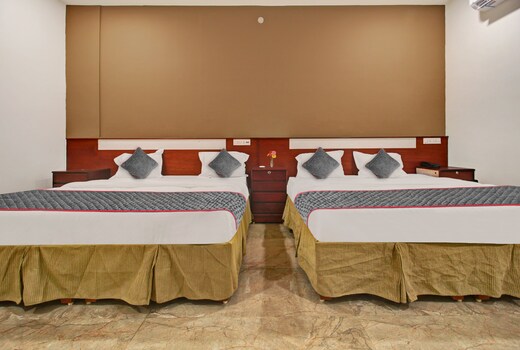 Palette - Hotel Saket Greens