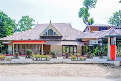 Double Tree Villa | Rooms & Restaurant, Valparai