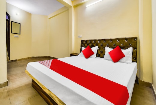 Hotel O Hotel Anand Vihar Palace