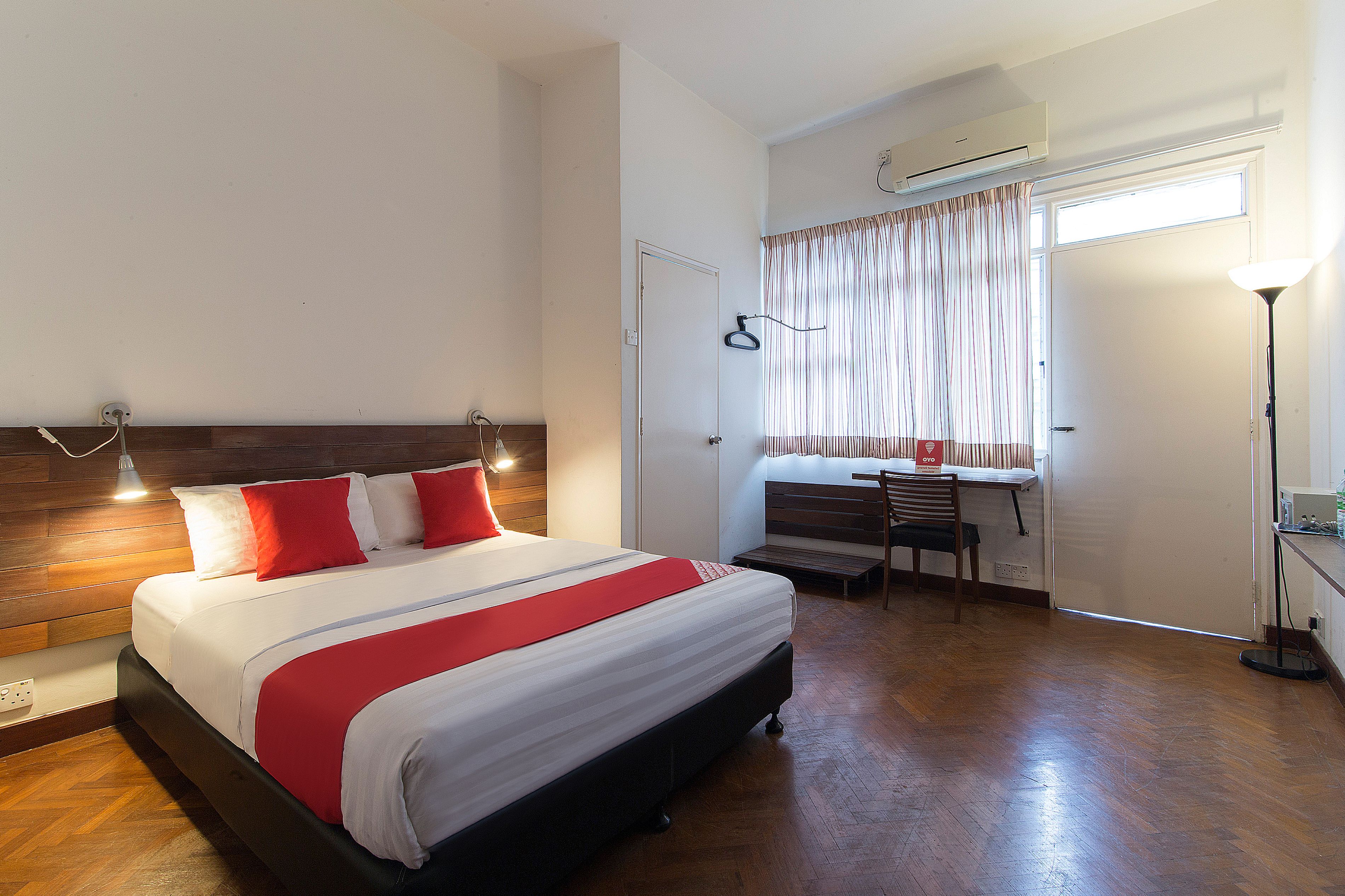 OYO 161 Lodge Paradize Hotel - Tap to explore photos