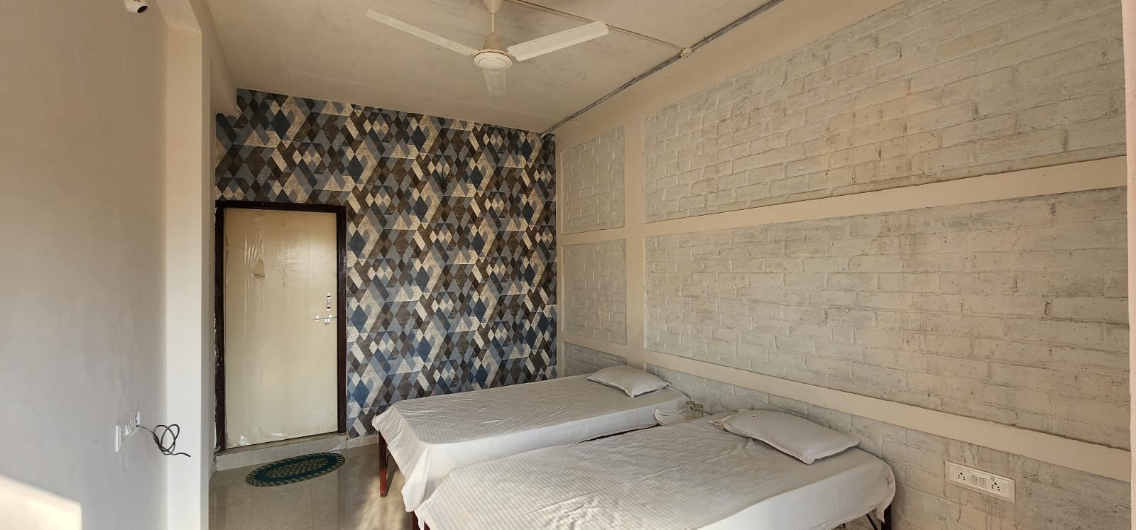 Anna Singh Highway Hotel and Restaurant - Tap to explore photos