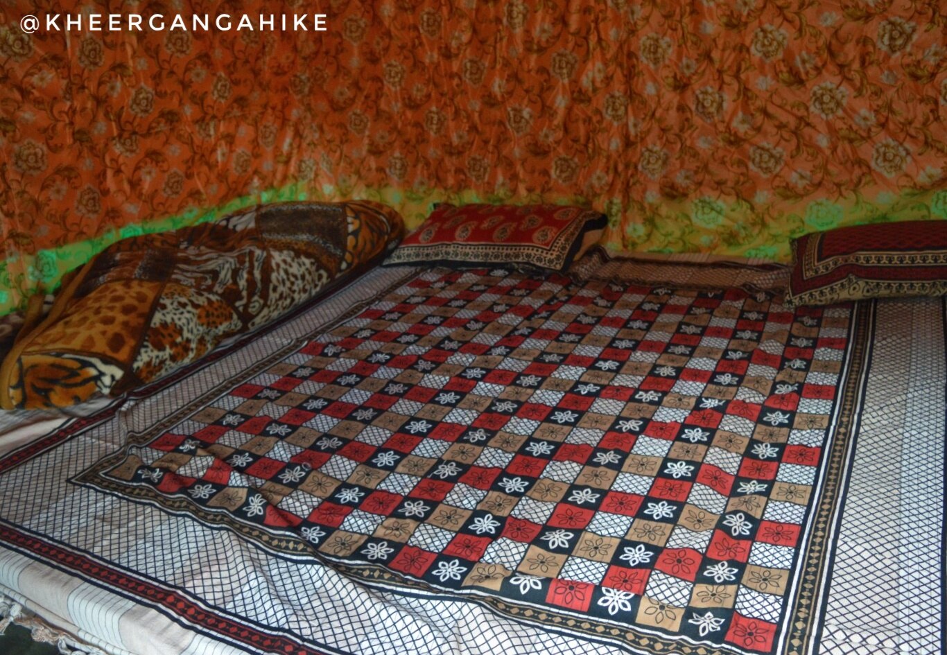 Kheerganga Hike Camps - Tap to explore photos