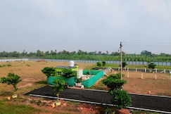 Peacock Grove Mini Farm House (Container cabin & Tent stay), Thanjavur