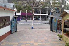 Hotel Dooars Mountain, Kochbihar