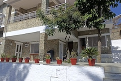 Hotel Safron, Mount Abu
