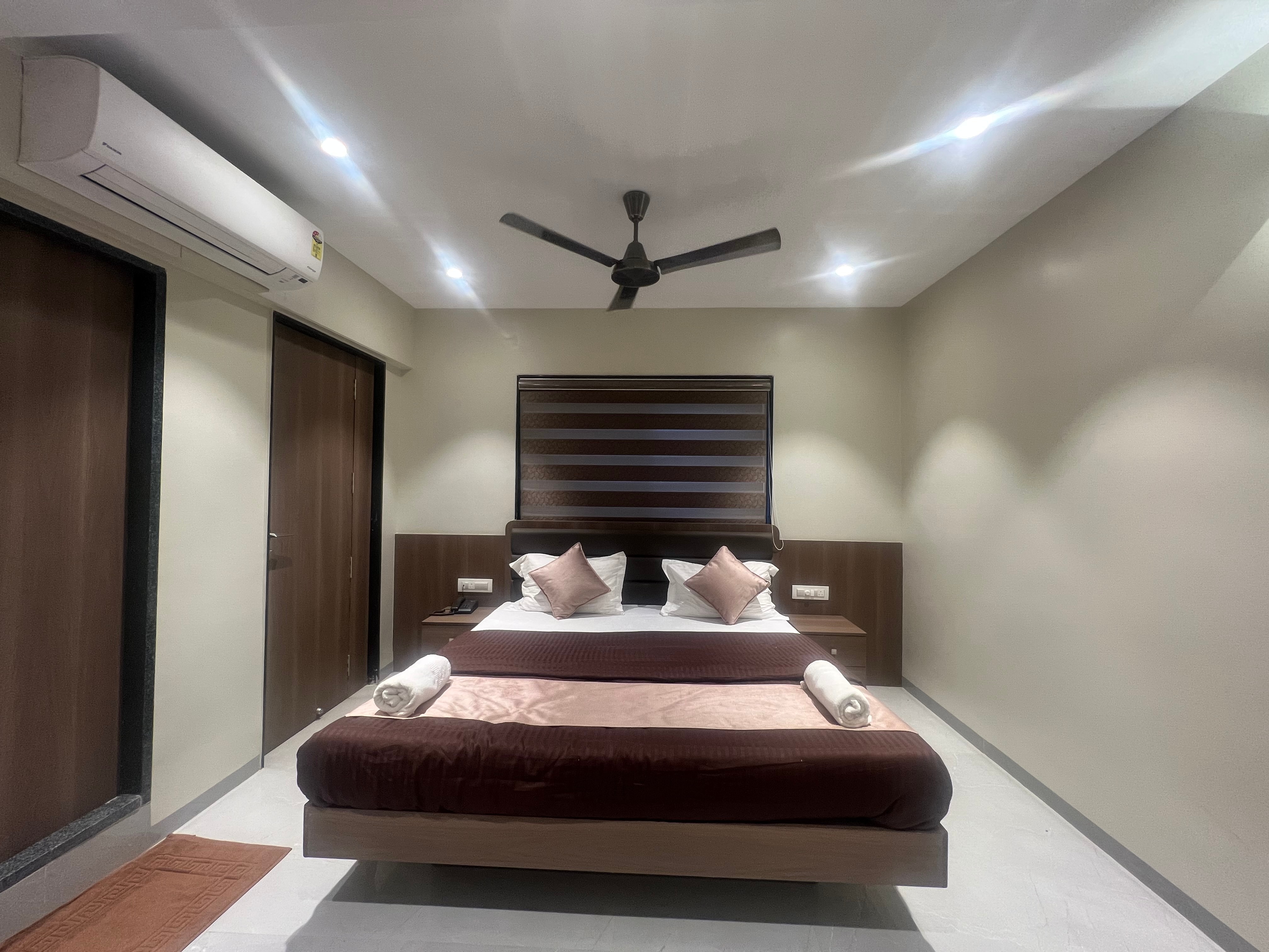 Hotel Sahyadri Inn - Tap to explore photos